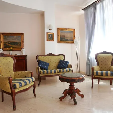 New Sonia Hotel