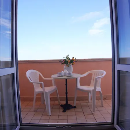 Hotel New Sonia 4*